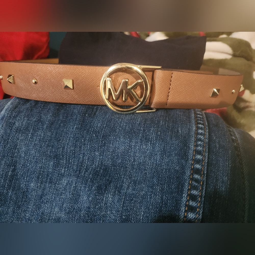 Michael Kors Brown Belt with Gold Buckle - Picture 4 of 8